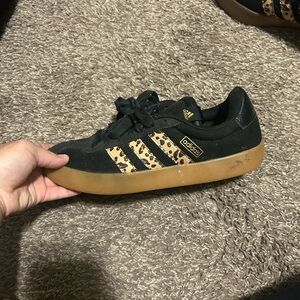 listing-status-banner